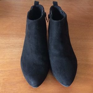 Old Navy Black Booties